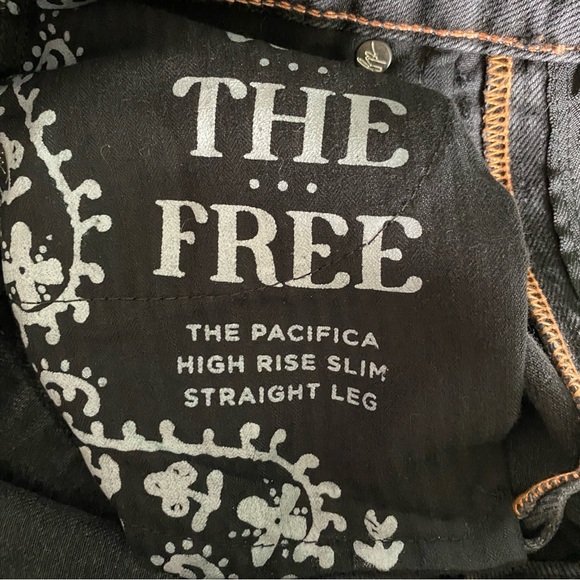 Free People Faded Black “Pacifica” High Rise Slim Straight Jeans - Picture 8 of 9